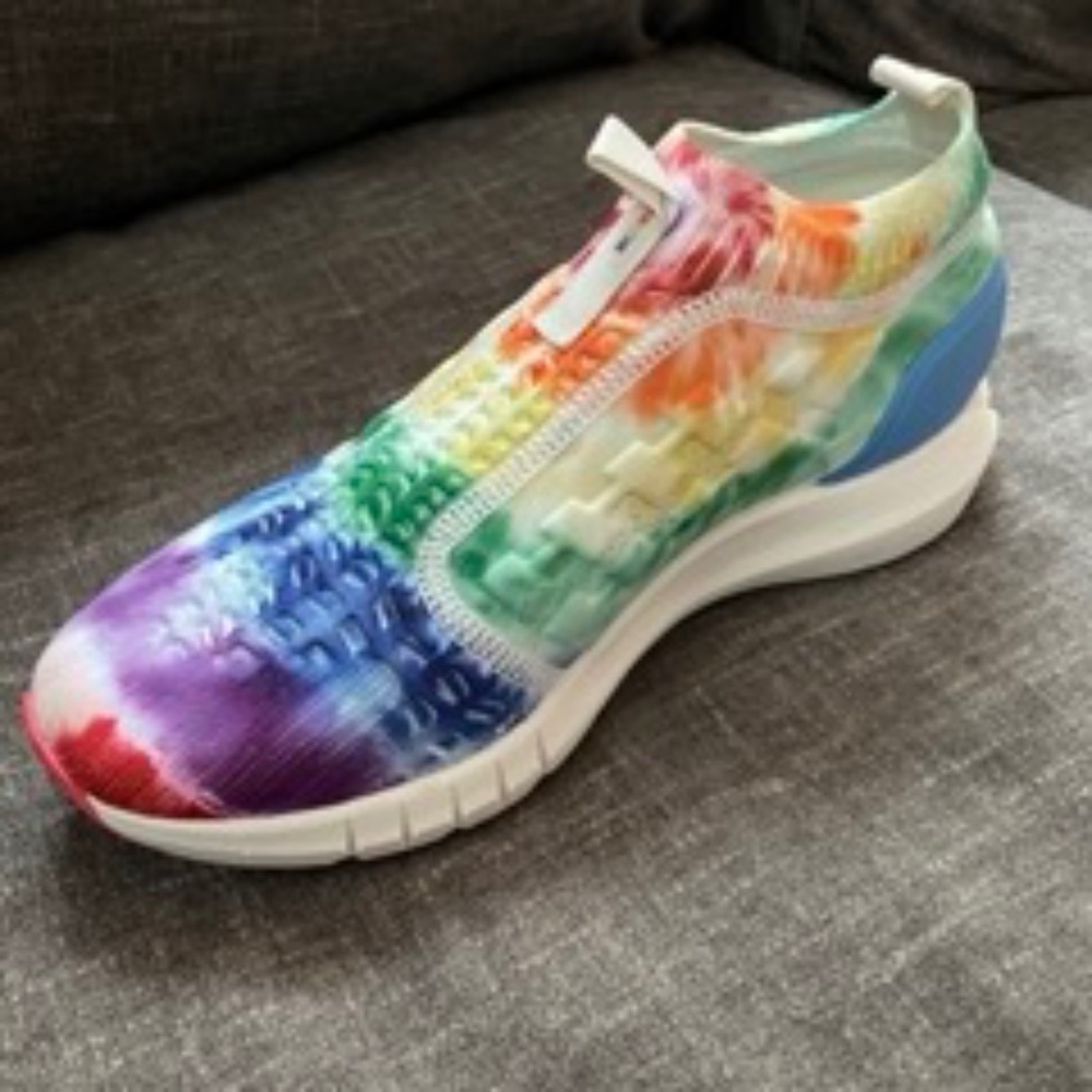 Under Armor HOVR Phantom Slip "Pride" Size 8.5